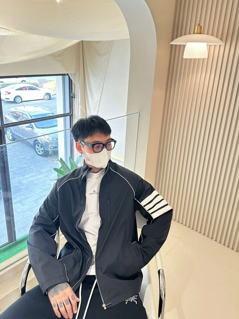 EyeCatching Thom Browne Outwear 173557