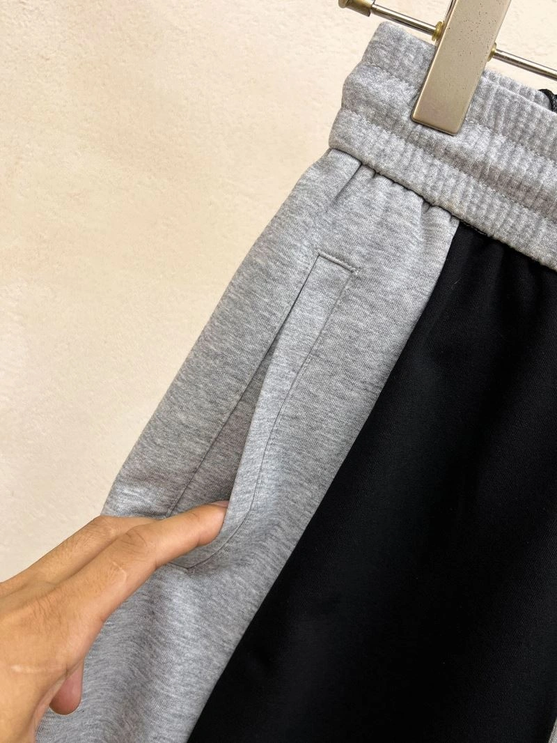Premium Thom Browne Short Pants 173909