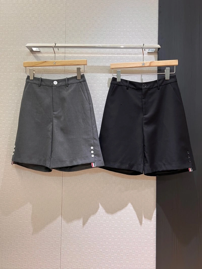 Fashionable Thom Browne Short Pants 173282