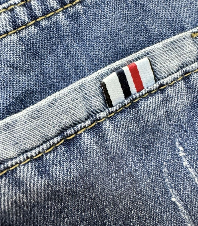 Thom Browne Short Pants UrbanChic 173552