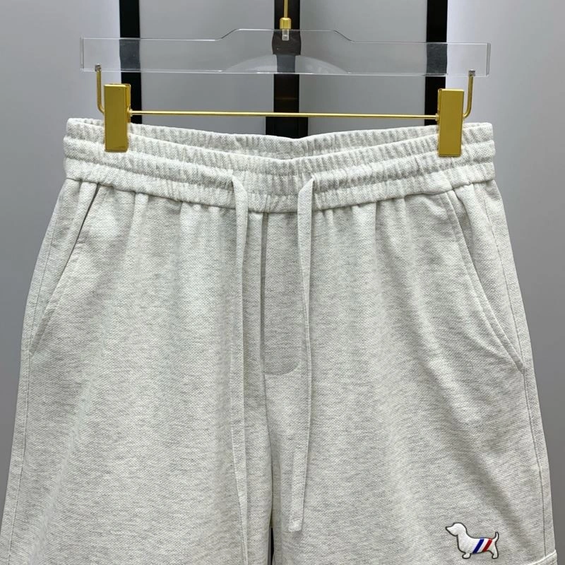 Stylish Thom Browne Short Pants 173548