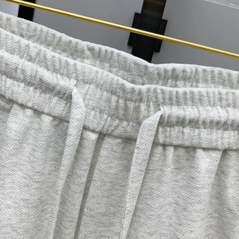 Stylish Thom Browne Short Pants 173548