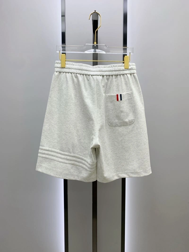 Stylish Thom Browne Short Pants 173548