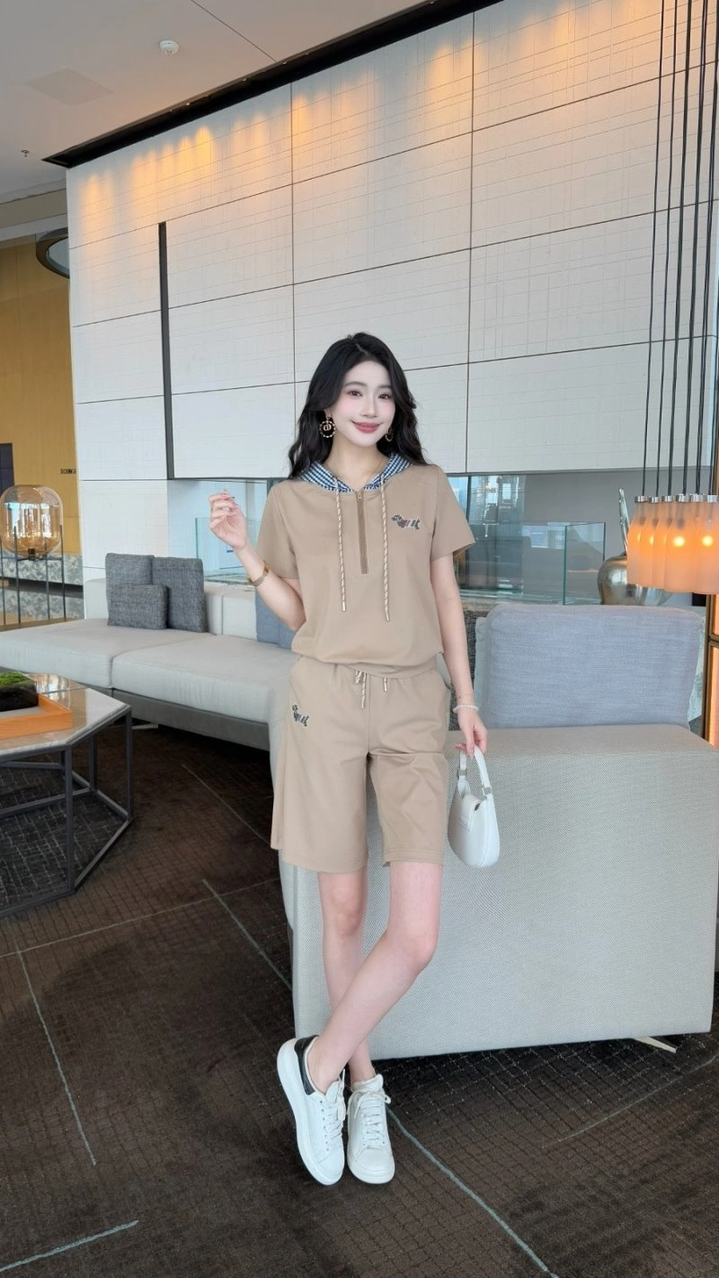 Stylish Thom Browne Short Suits 173329