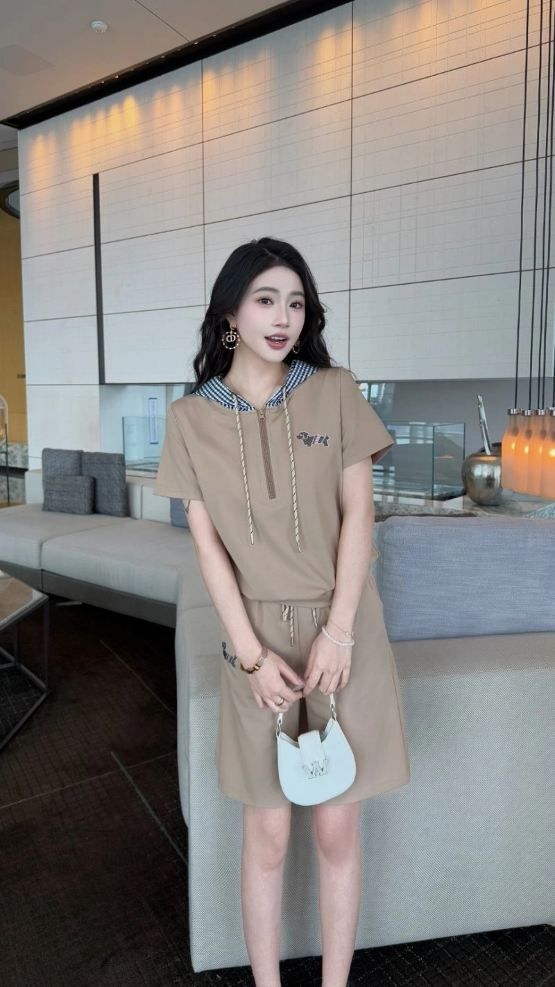 Stylish Thom Browne Short Suits 173329