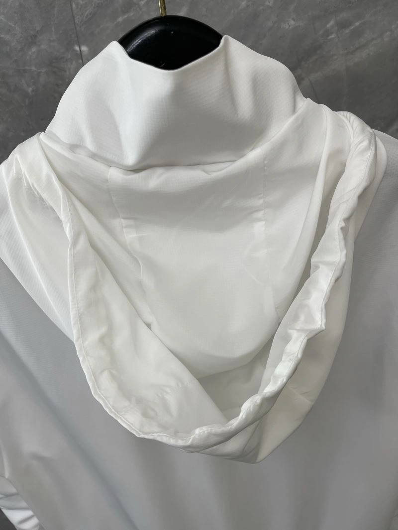 Snug Thom Browne Sunscreen Jacket 173629