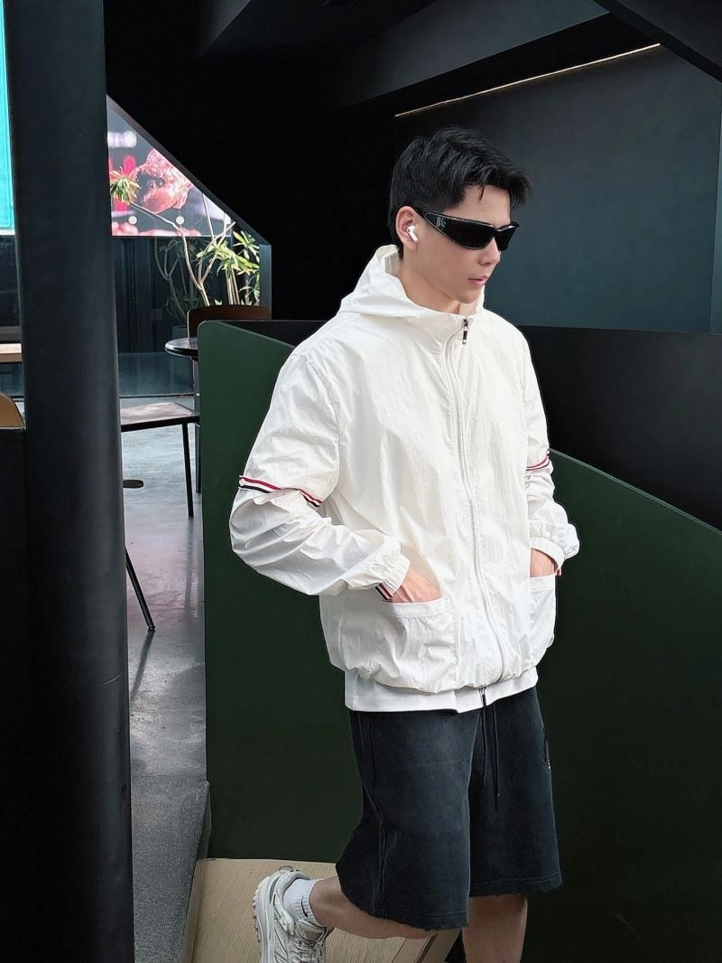 Thom Browne Sunscreen Jacket Chic 173546