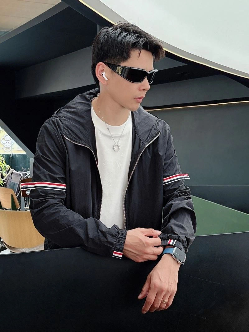 Thom Browne Sunscreen Jacket Resilient 173547