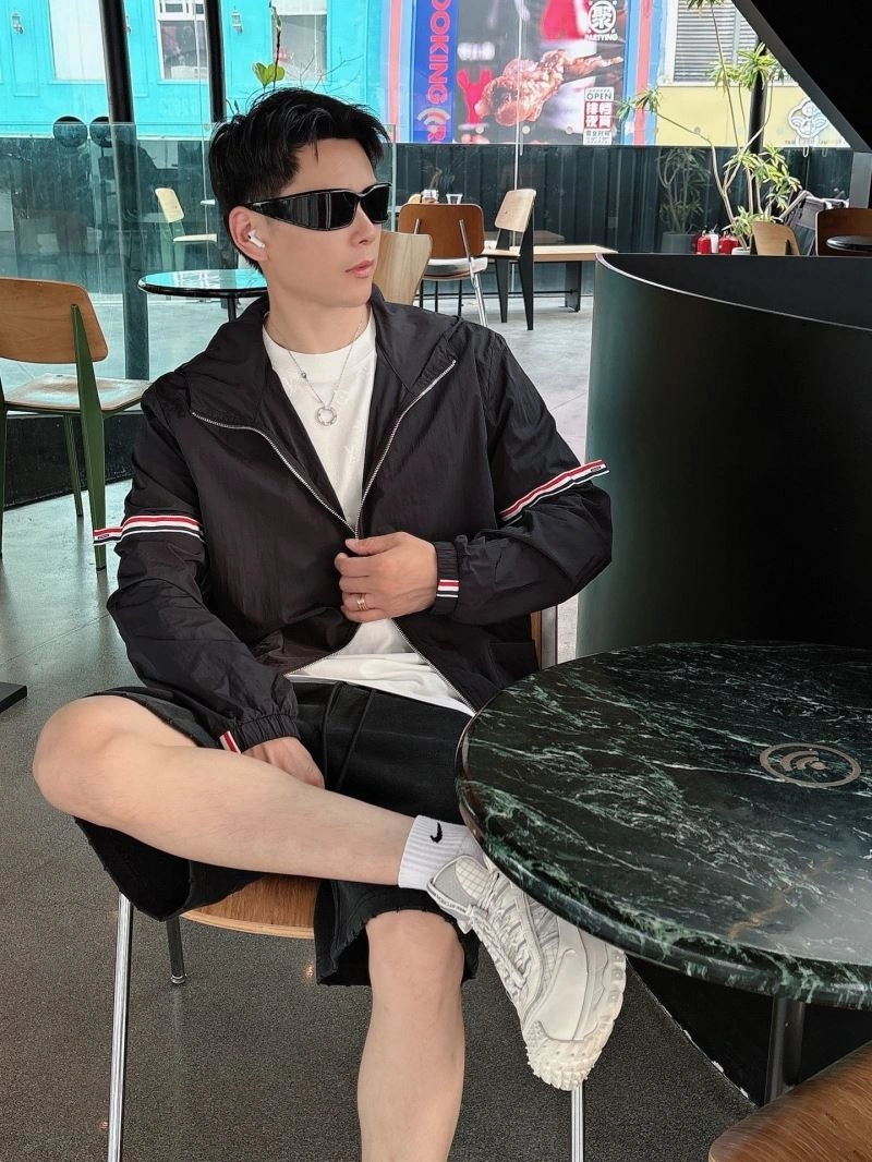 Thom Browne Sunscreen Jacket Resilient 173547