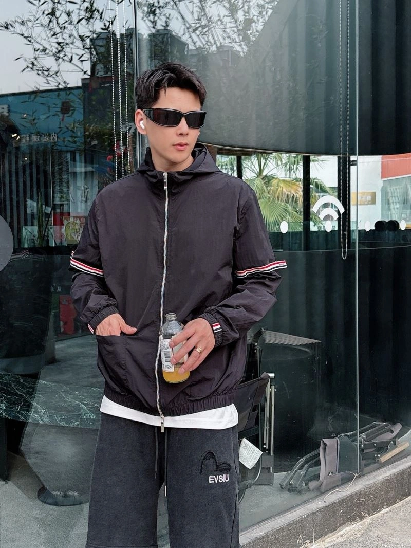Thom Browne Sunscreen Jacket Resilient 173547