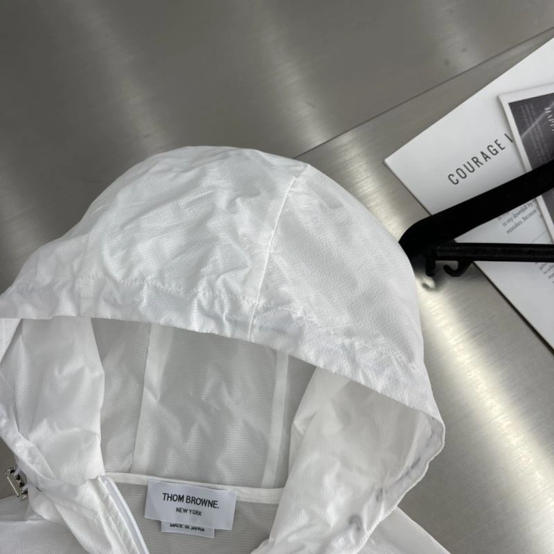 Chic Thom Browne Sunscreen Jacket 173540