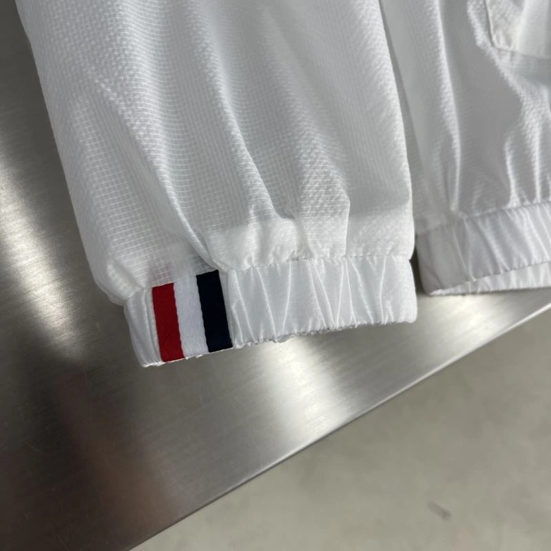 Chic Thom Browne Sunscreen Jacket 173540