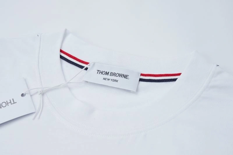 Thom Browne T-Shirts Unisex 174047