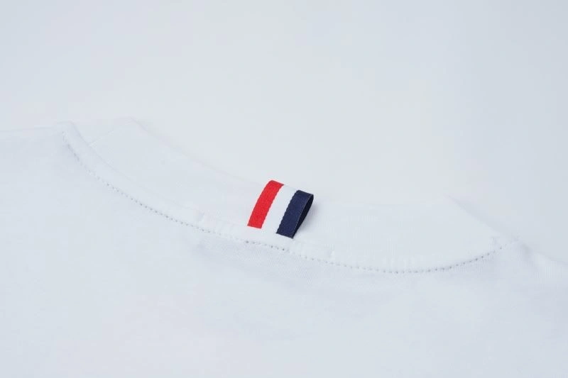 Thom Browne T-Shirts Unisex 174047