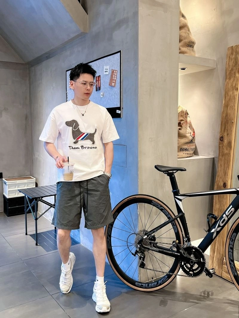 Thom Browne T-Shirts Unisex 174047