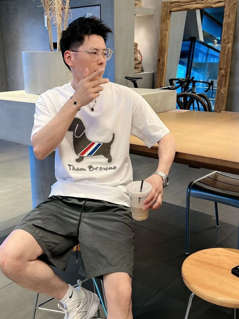 Thom Browne T-Shirts Unisex 174047