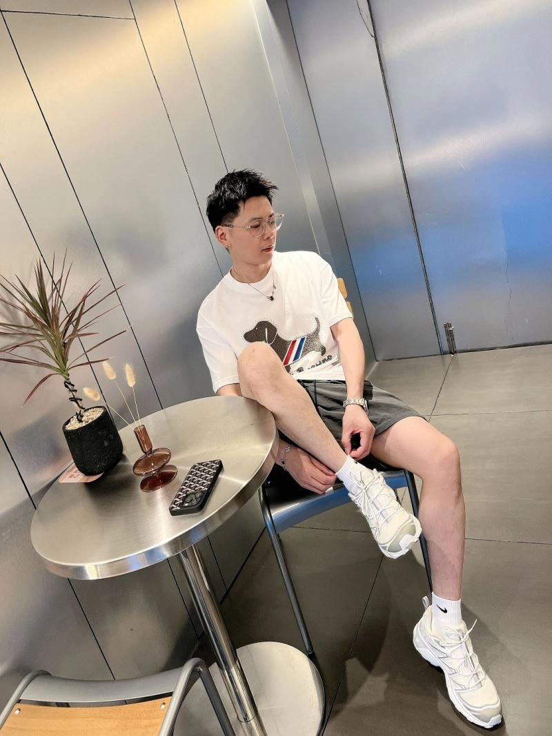 Thom Browne T-Shirts Unisex 174047