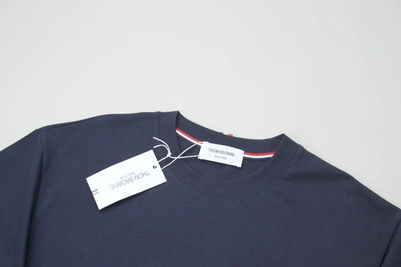 Modern Thom Browne T-Shirts 174001