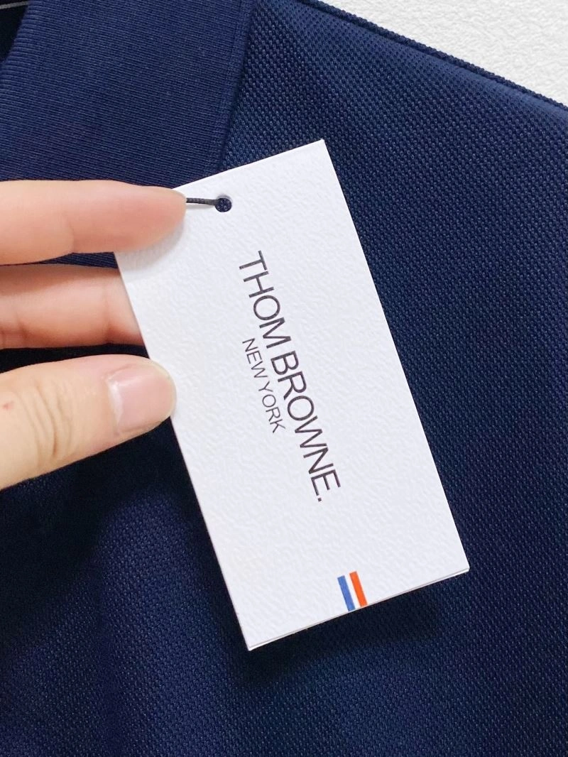 Thom Browne T-Shirts Sleek 173897