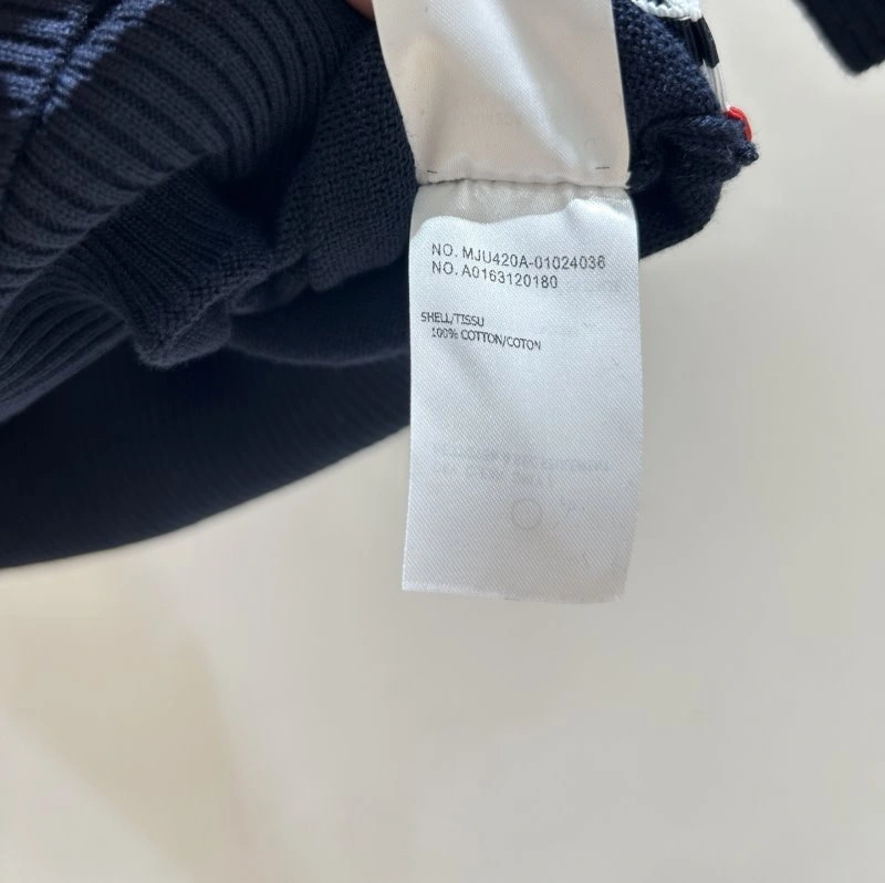 Thom Browne T-Shirts Fashionable 173407