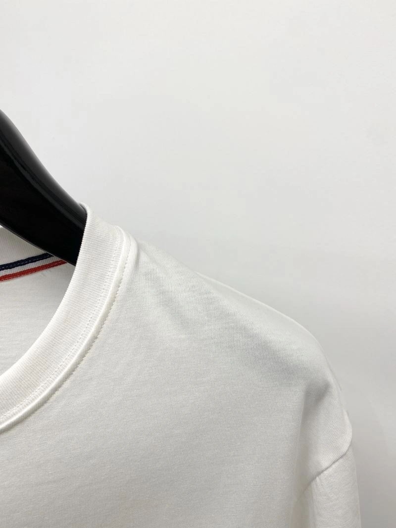 Modern Thom Browne T-Shirts 173828