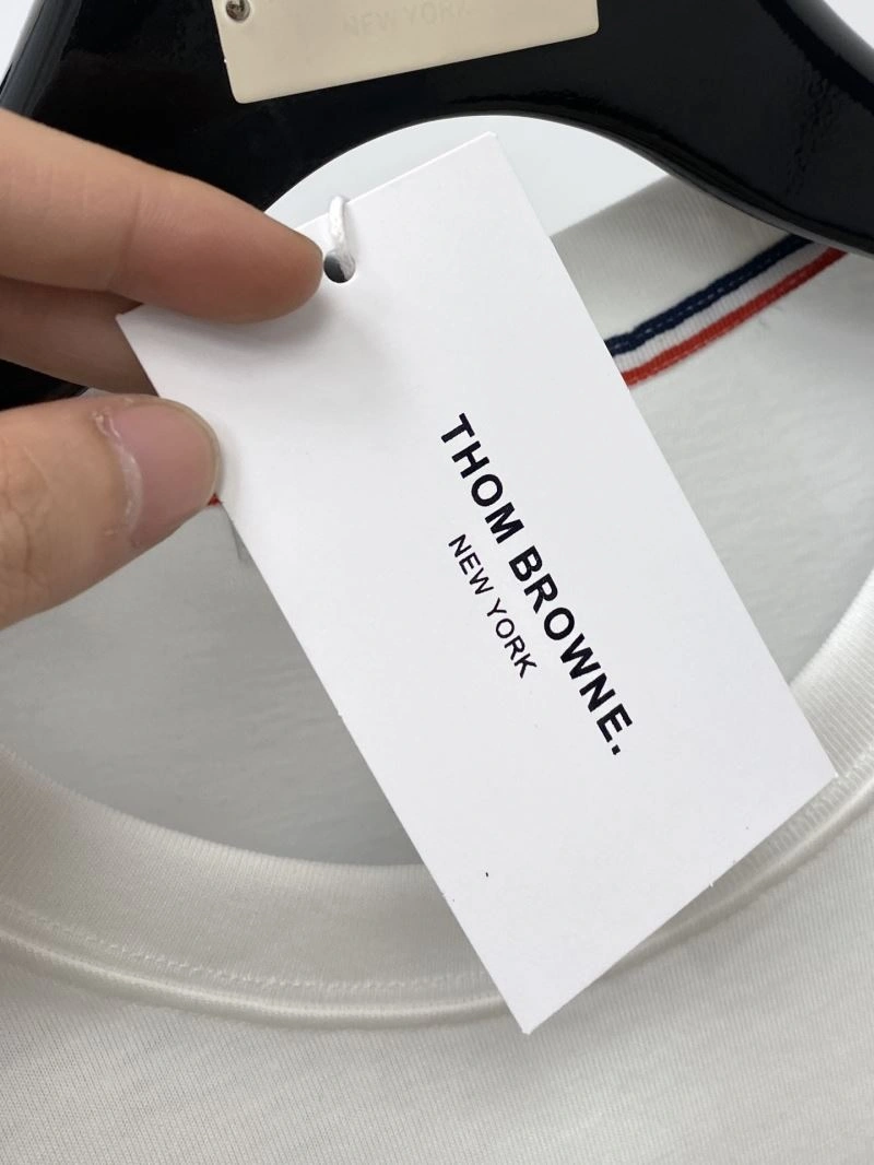 Modern Thom Browne T-Shirts 173828