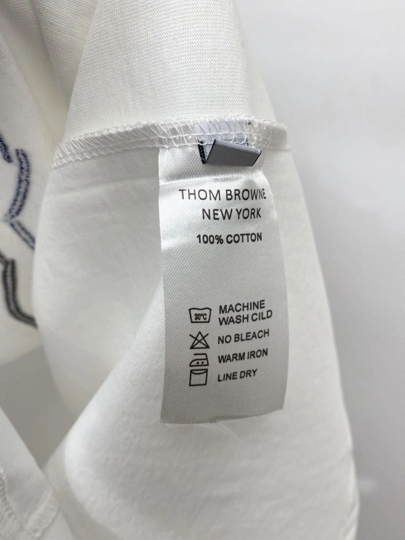Modern Thom Browne T-Shirts 173828