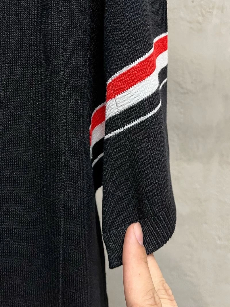 Thom Browne T-Shirts OnTrend 173728
