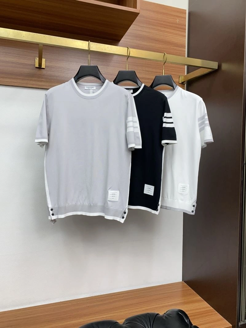 Thom Browne T-Shirts Breathable 173722
