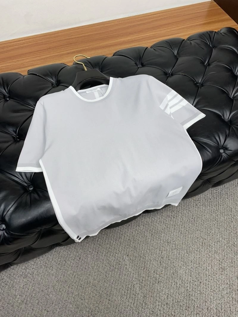 Contemporary Thom Browne T-Shirts 173721