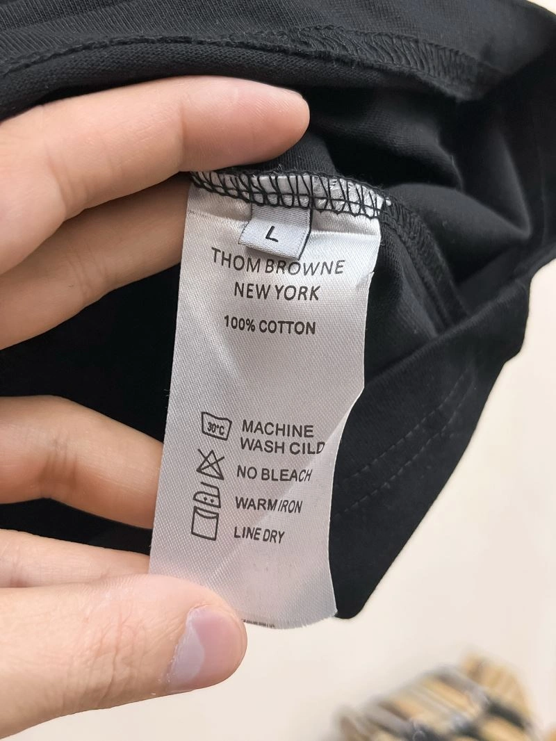 Thom Browne T-Shirts Comfortable 173696
