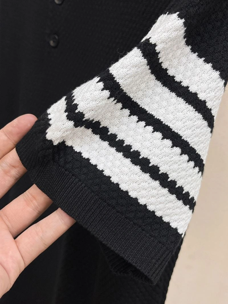 Versatile Thom Browne T-Shirts 173669