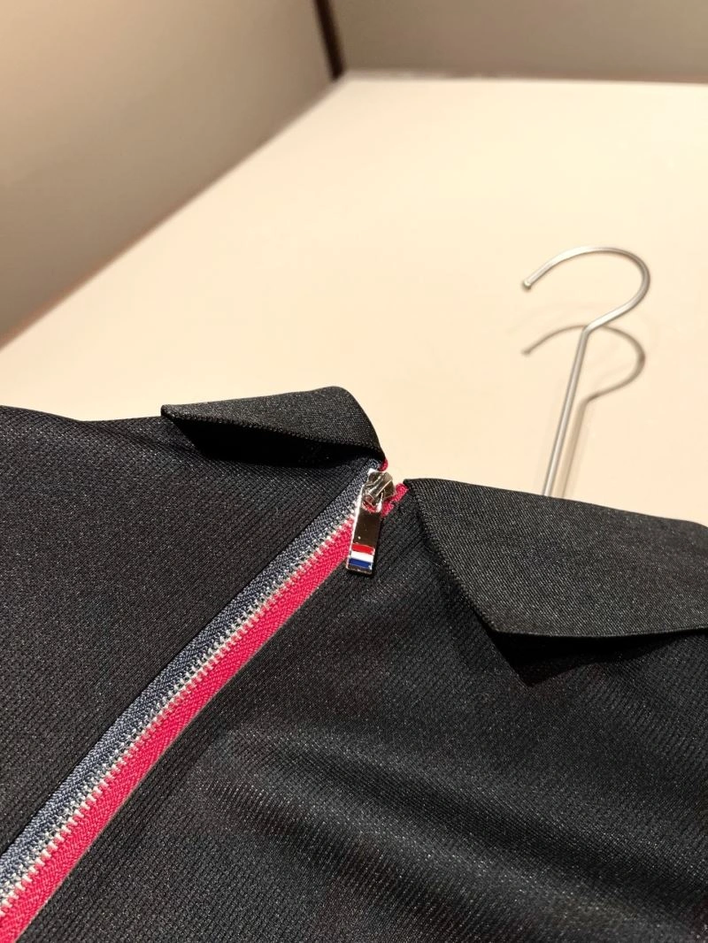Unisex Thom Browne T-Shirts 173623