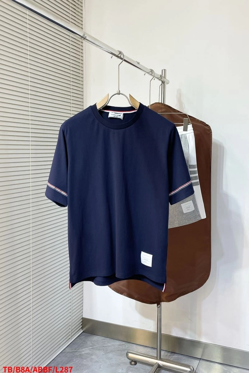 Casual Thom Browne T-Shirts 173600