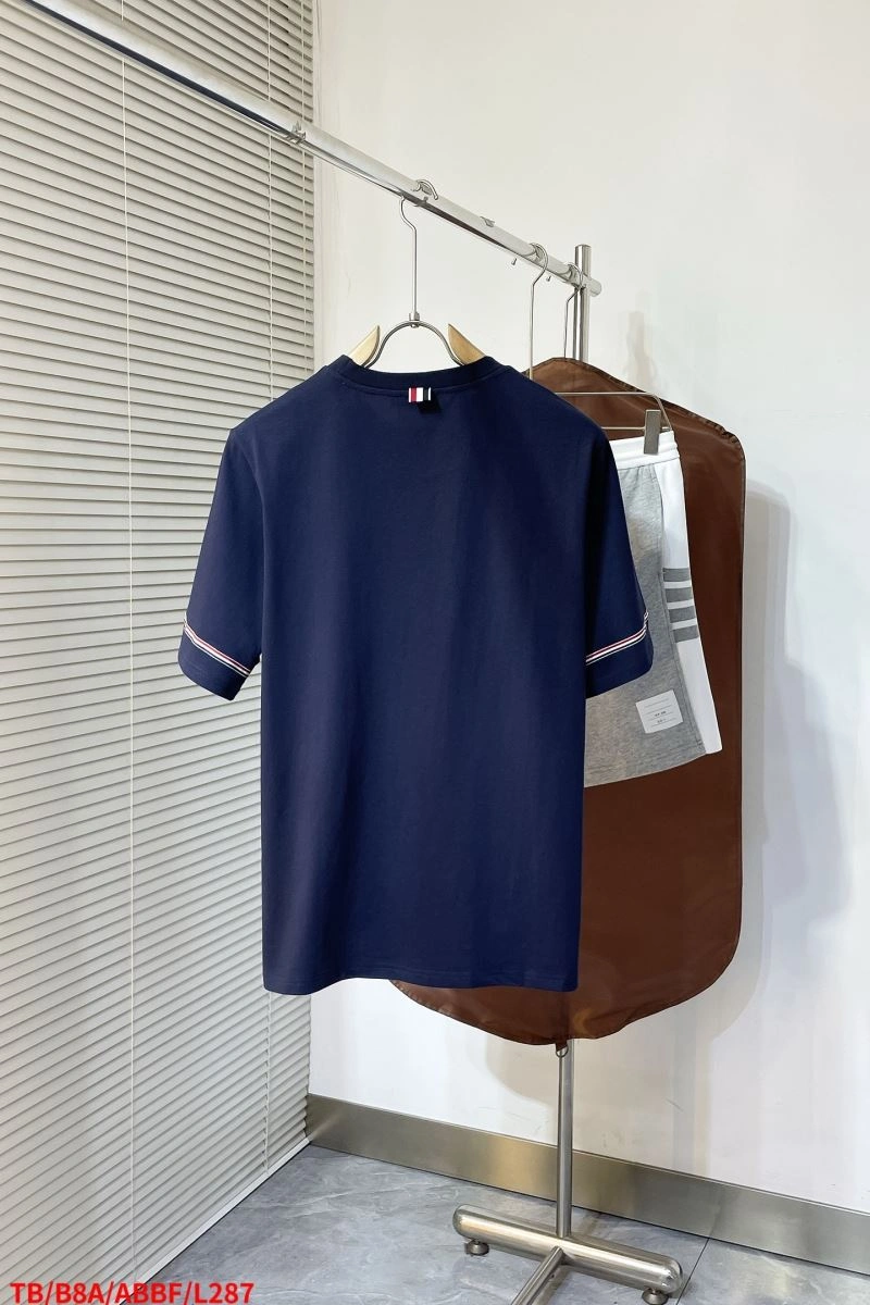 Casual Thom Browne T-Shirts 173600