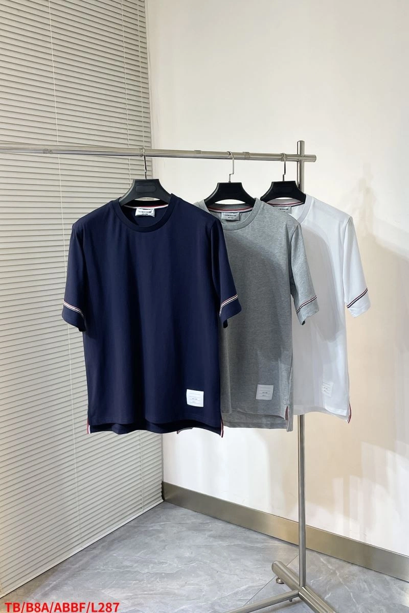 Casual Thom Browne T-Shirts 173600