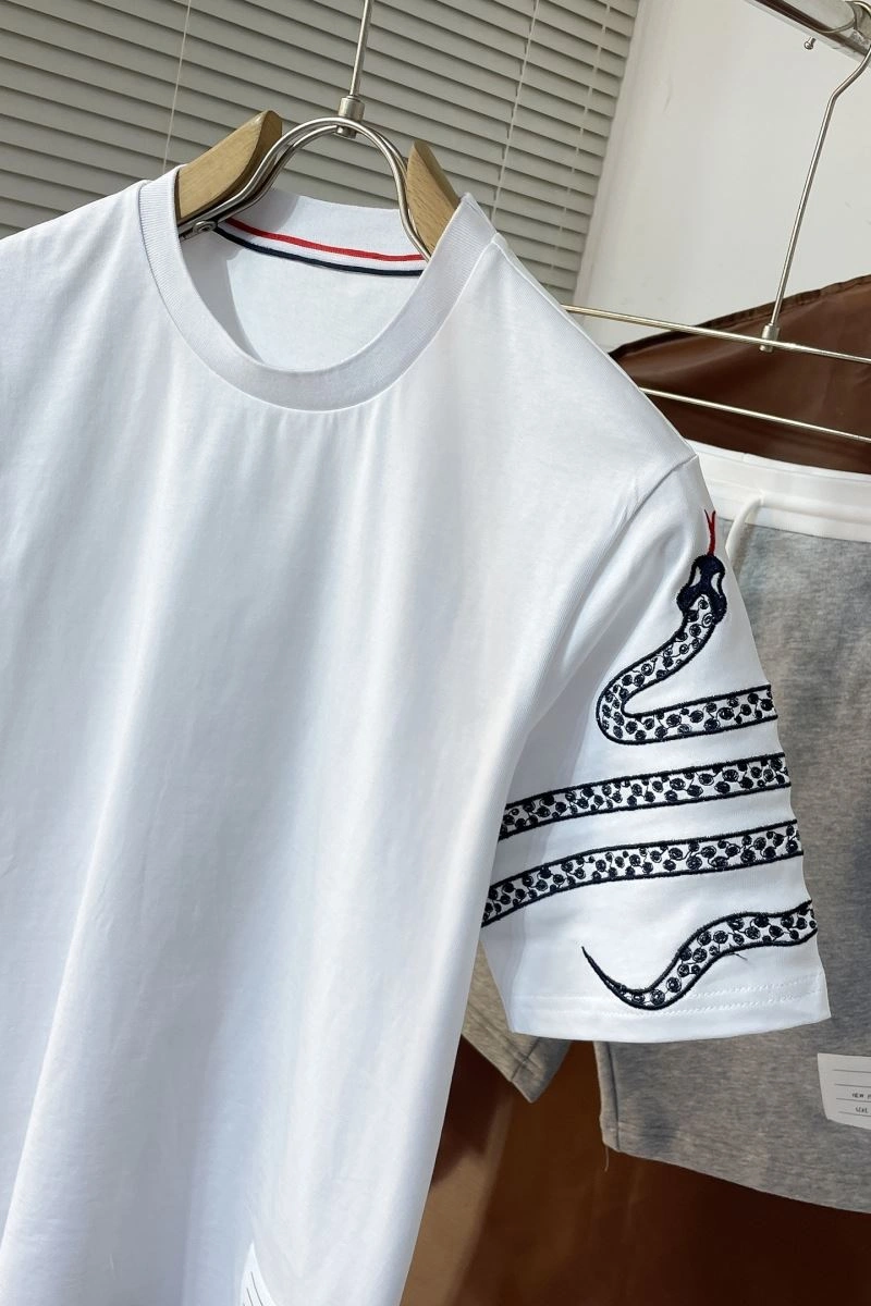 Sustainable Thom Browne T-Shirts 173599