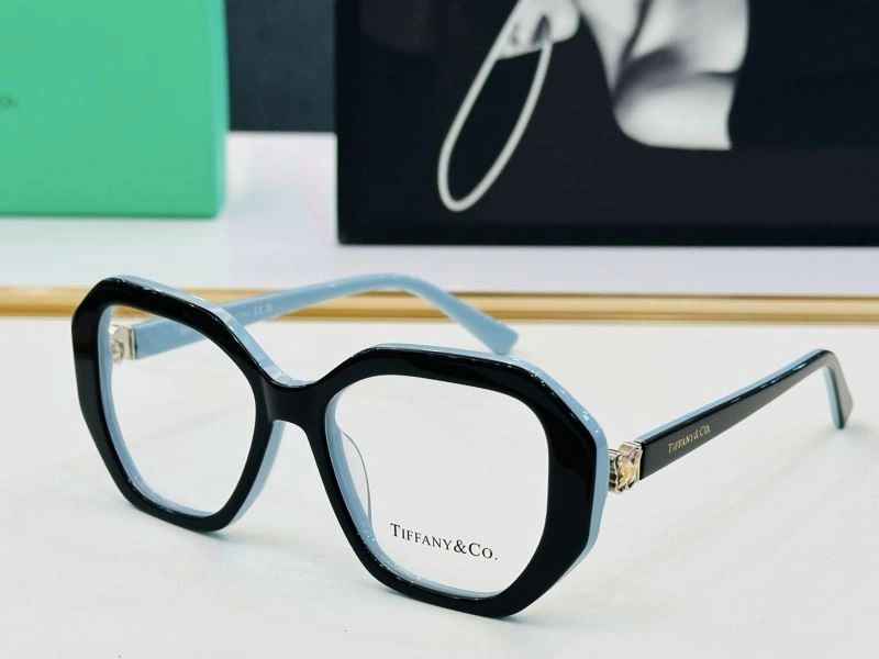 WellDesigned Tiffamy Sunglasses 282268