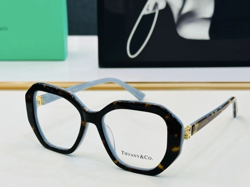 WellDesigned Tiffamy Sunglasses 282268