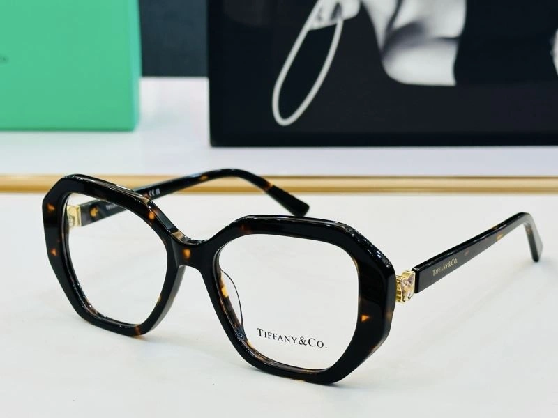WellDesigned Tiffamy Sunglasses 282268