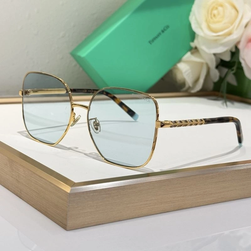 Functional Tiffamy Sunglasses 282321