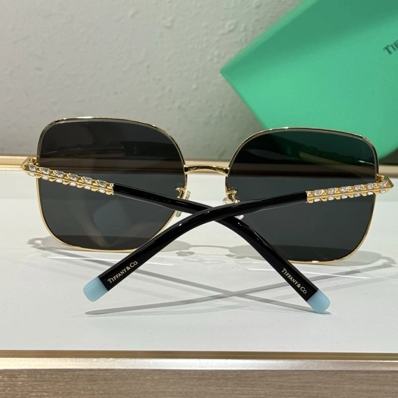 Functional Tiffamy Sunglasses 282321