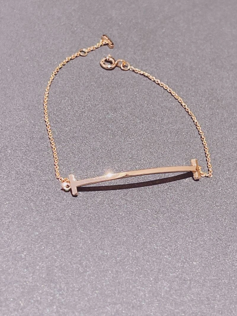 Minimalist Tiffany Bracelets 253979