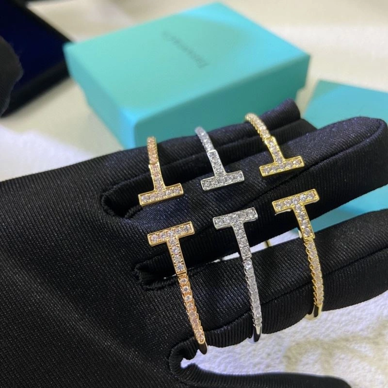 Tiffany Bracelets Contemporary 253530