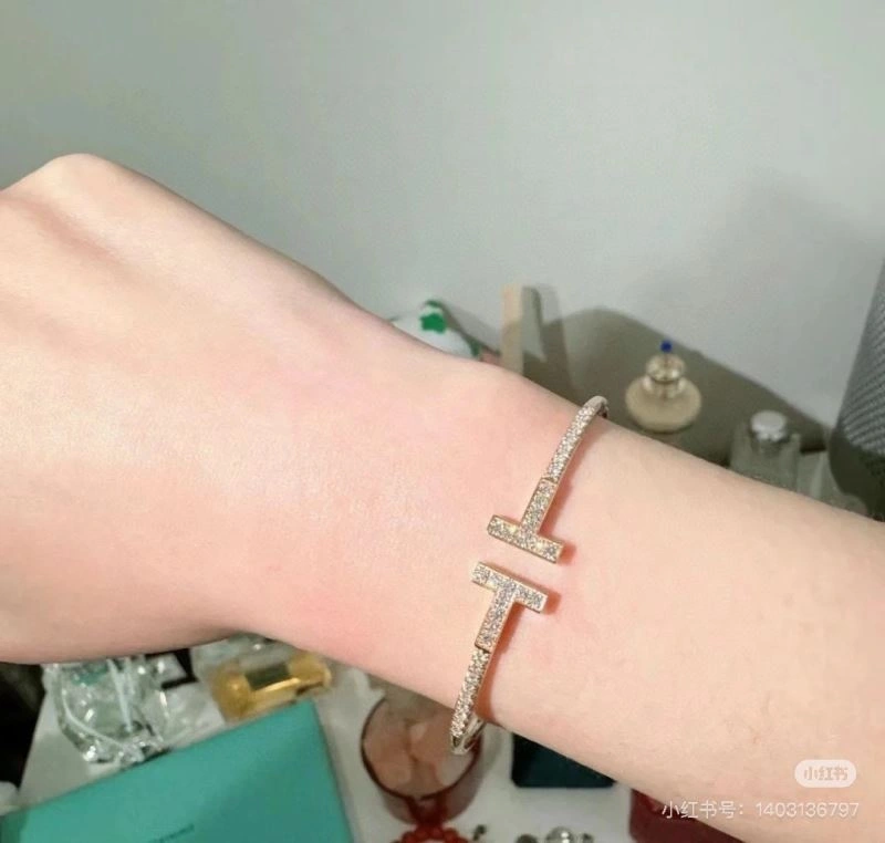 Tiffany Bracelets Contemporary 253530