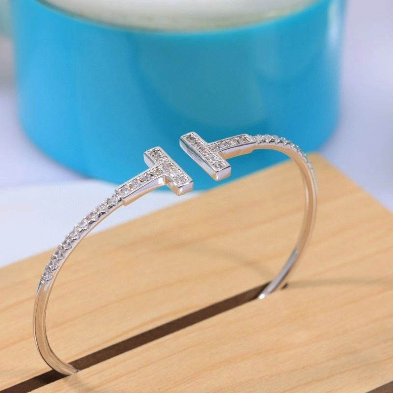 Compact Tiffany Bracelets 253415