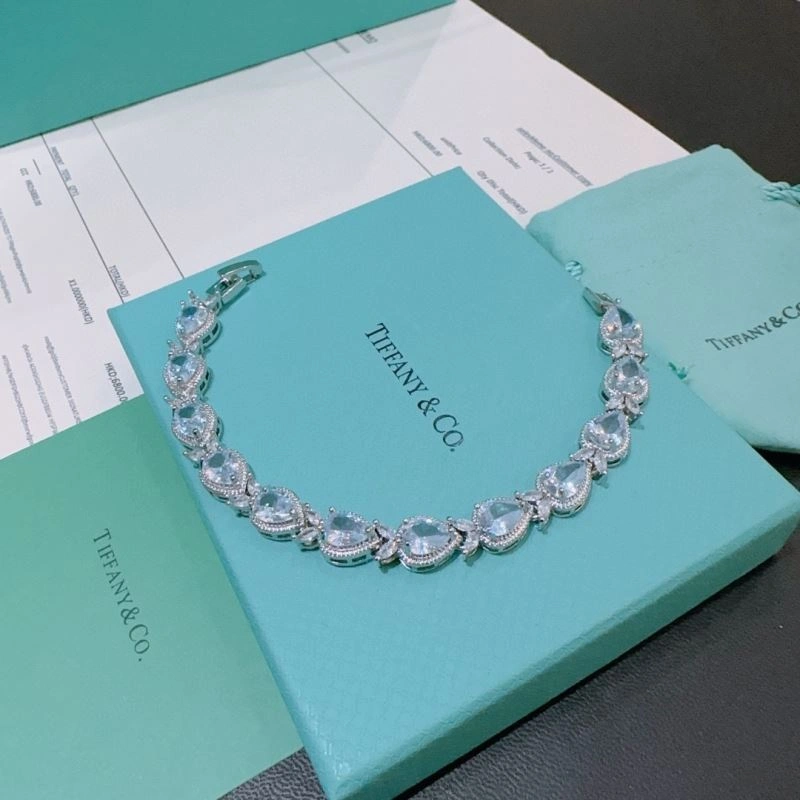 Classic Tiffany Bracelets 253405