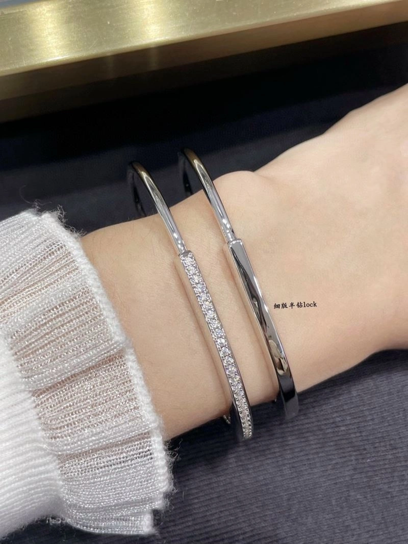 HighQuality Tiffany Bracelets 253386