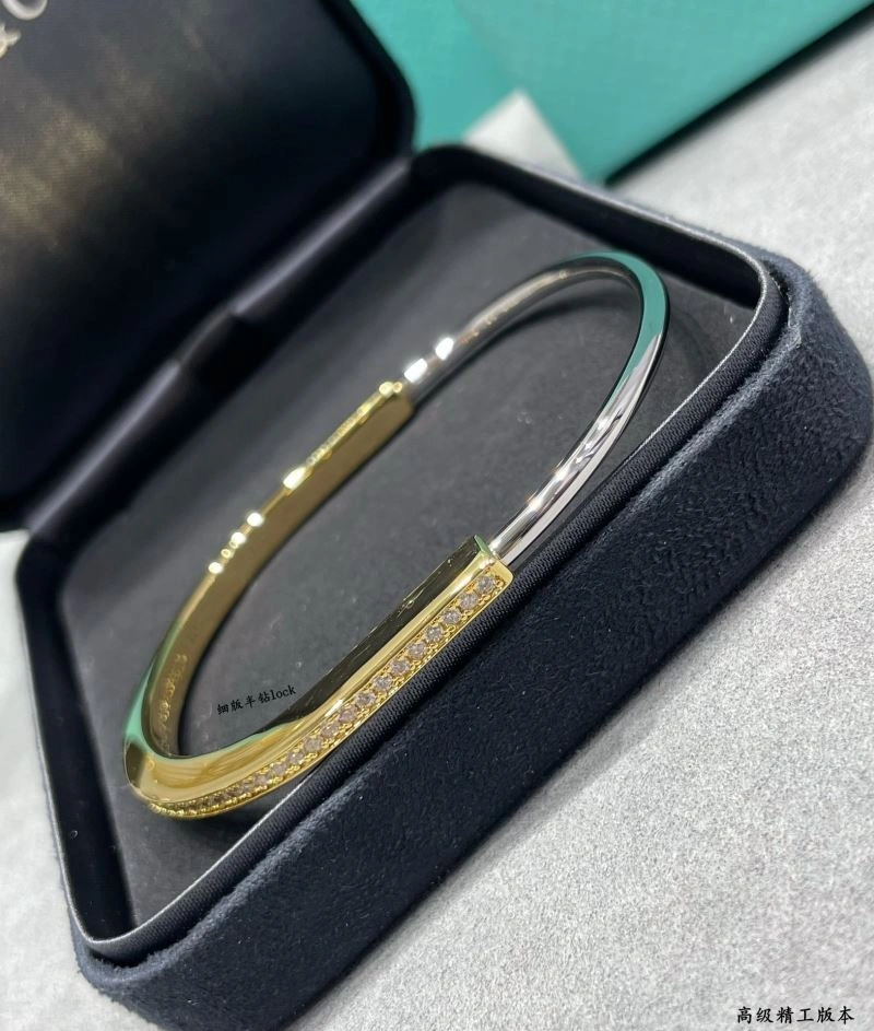 Tiffany Bracelets SmoothTexture 253391