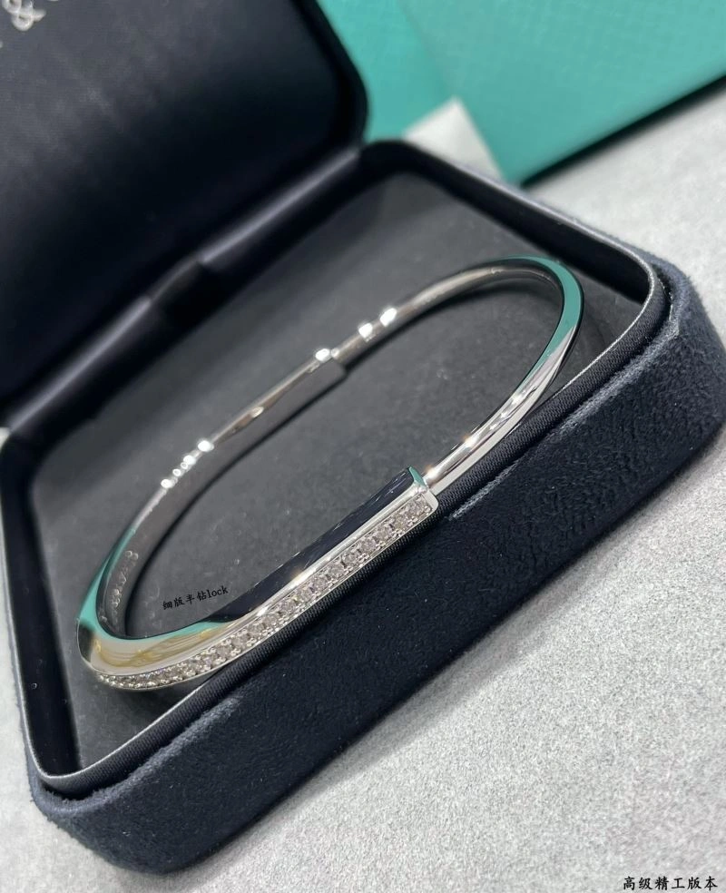 Tiffany Bracelets SmoothTexture 253391